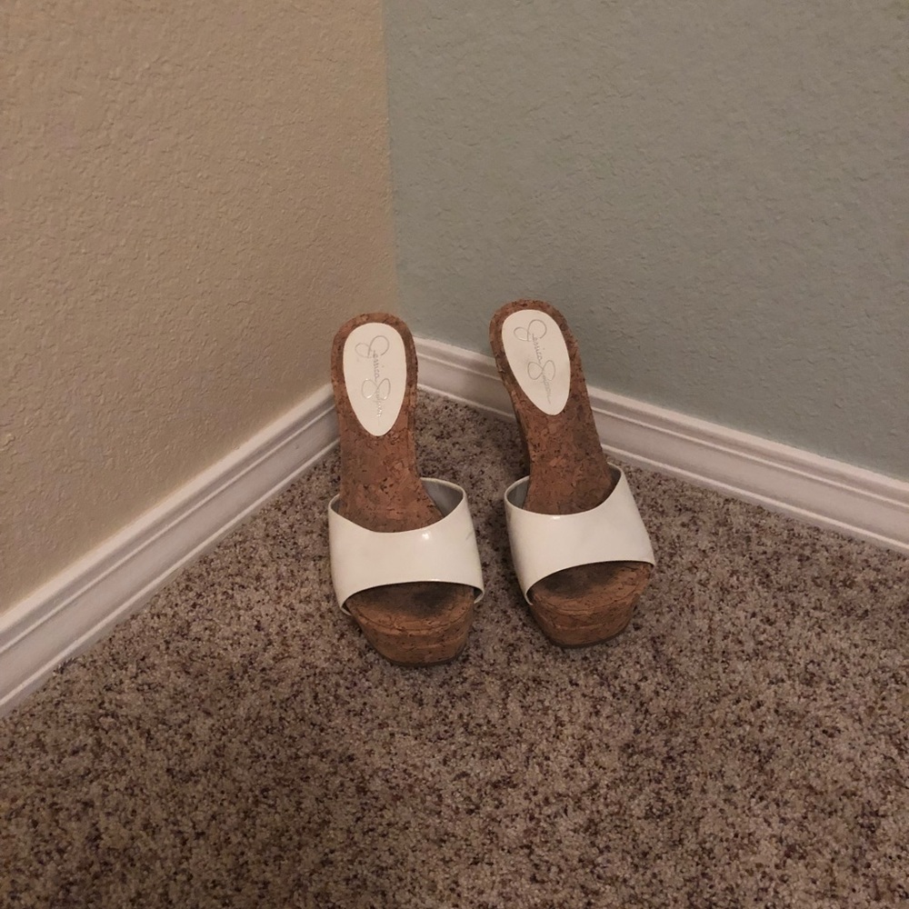 Jessica Simpson white wedges